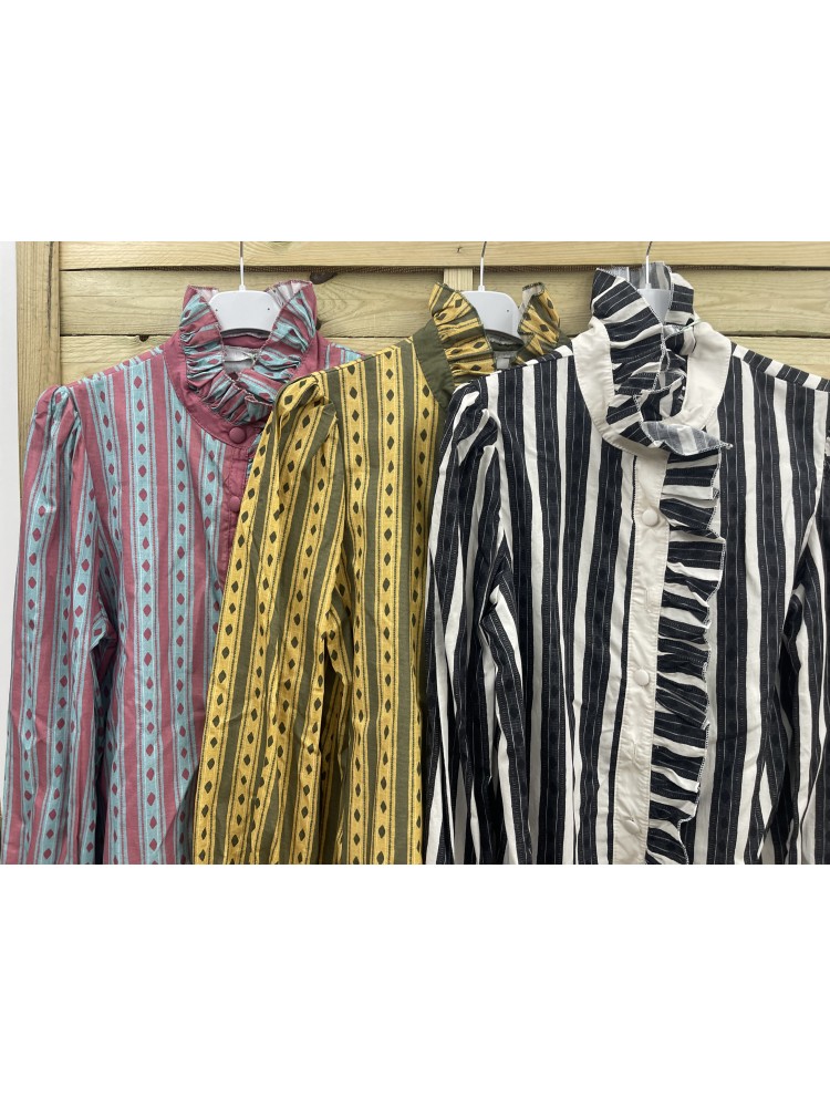 Camisa Jaén con volante delantero vertical