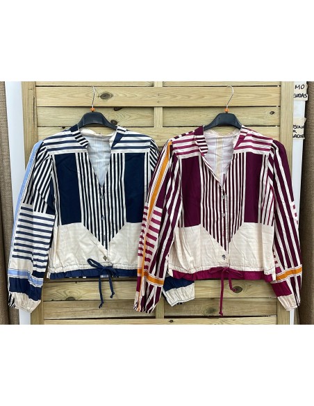 Camisa tipo bomber estampado geométrico