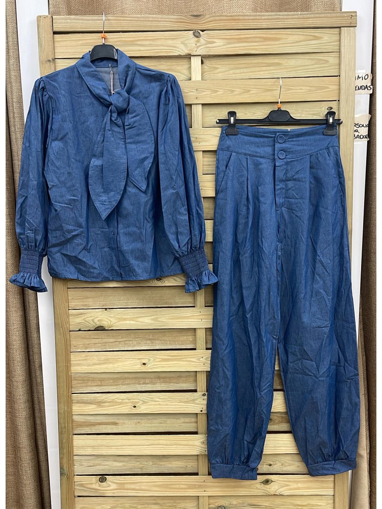 Camisa vaquera Eli con nudo delantero