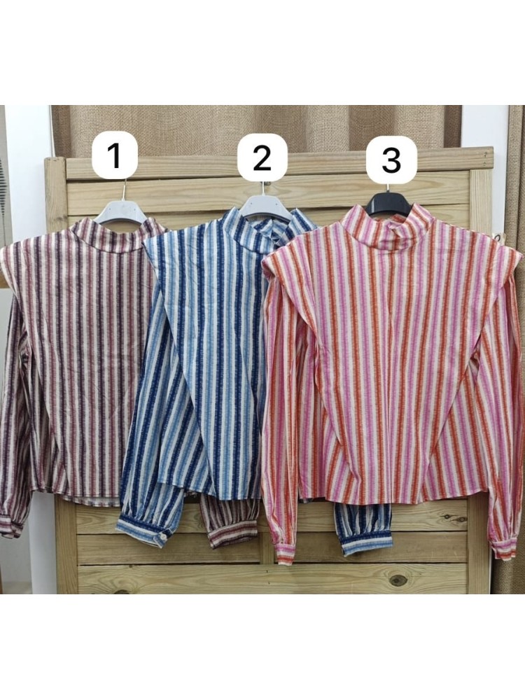 Camisa de rayitas bicolor con hombreras
