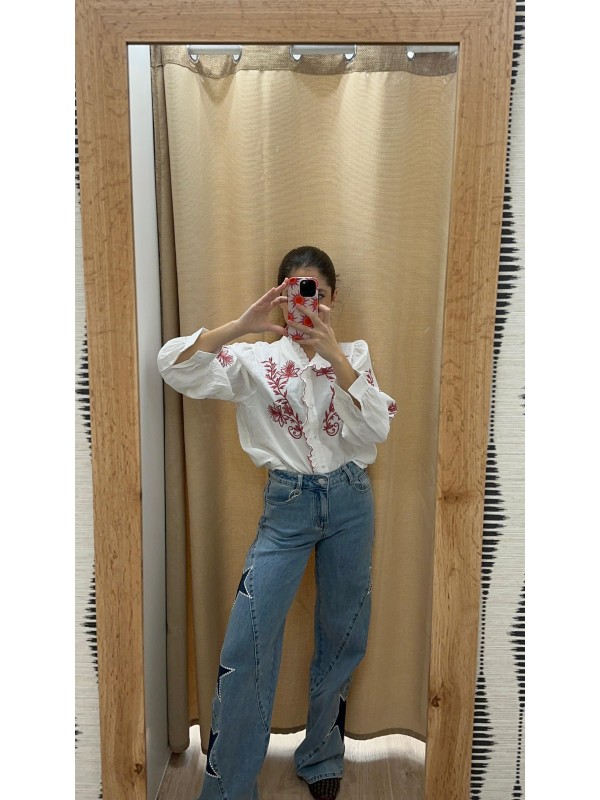Camisa bordada