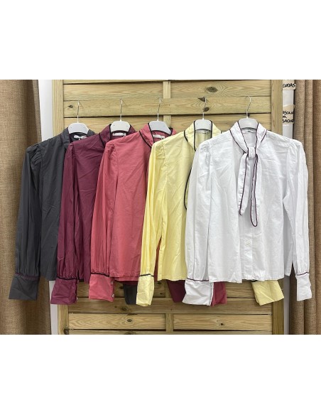 Camisa nudo con vivo en escote