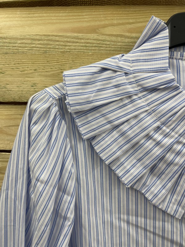 Camisa maxi cuello con pliegues de rayas 2