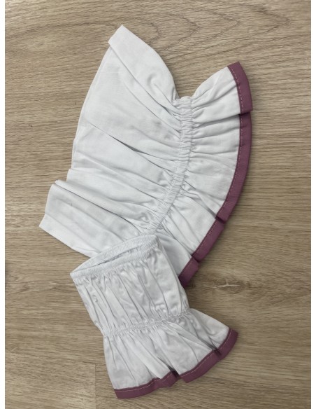 Conjunto de cuello y puños blancos con vivo de color