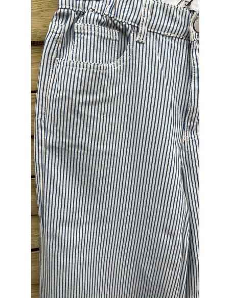 Pantalon acampanado de rayitas finas con cintura elástica