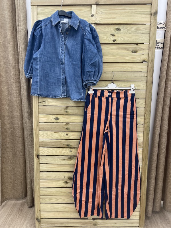 Pantalon barrel de rayas verticales de colores 2