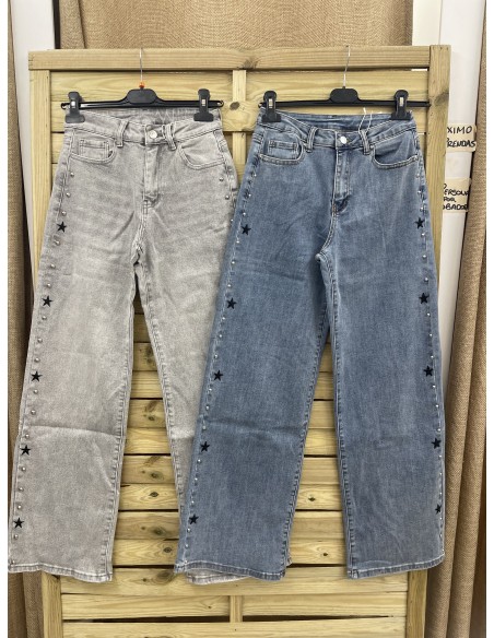 Jenas estrellas bordadas negras y tachas laterales