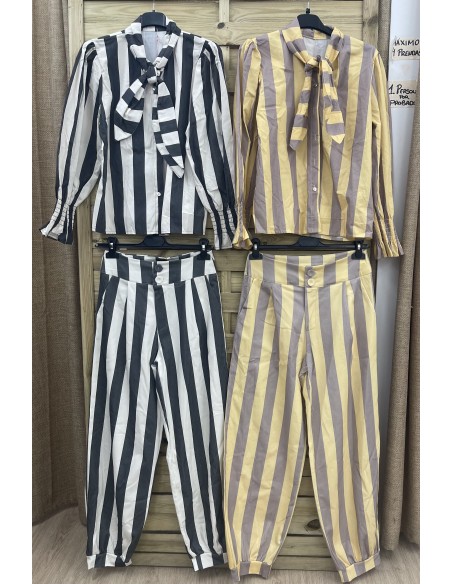 Camisa de raya ancha Peniche con nudo delantero