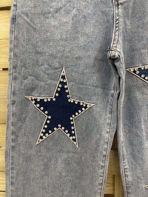 Jeans maxi estrellas delanteras con tachas 2