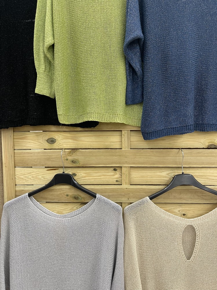 Jersey calado brillito con abertura en espalda