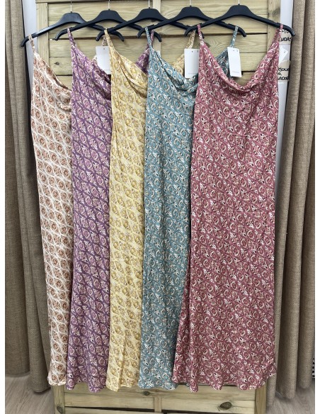 Vestido lencero escote cascada cenefa