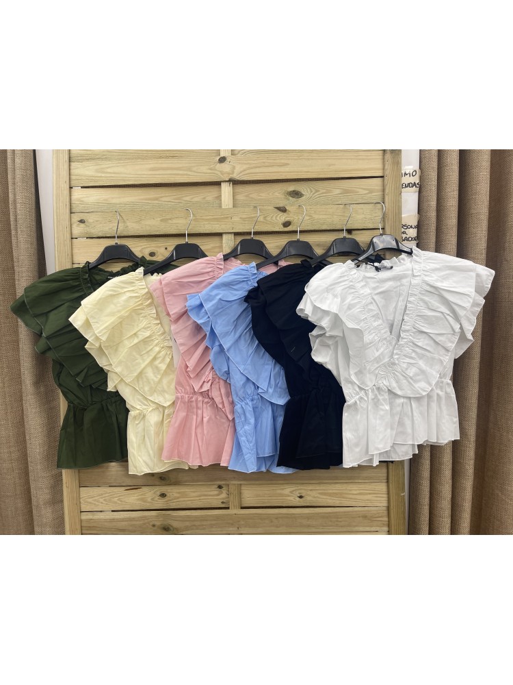 Top maxi volante en pico y corte en cintura