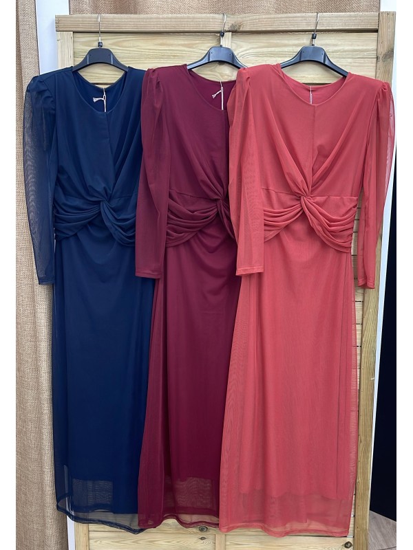 Vestido de tul liso con nudo delantero y hombreras