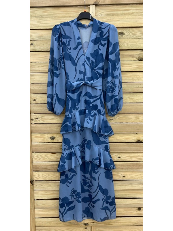 Vestido largo con nudo cruce en cintura y triple volante