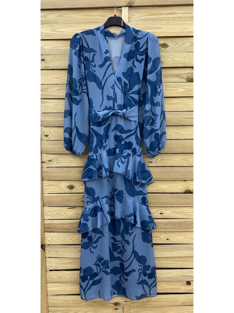 Vestido largo con nudo cruce en cintura y triple volante