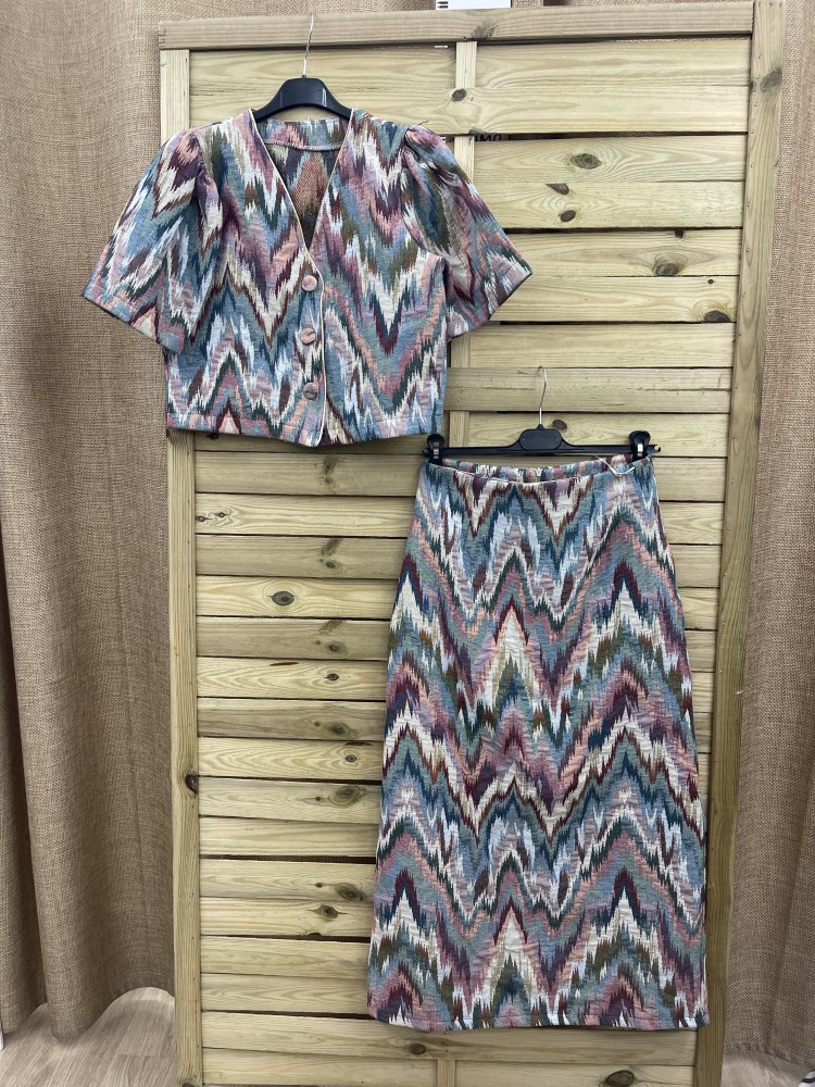 Chaqueta corta tapiz